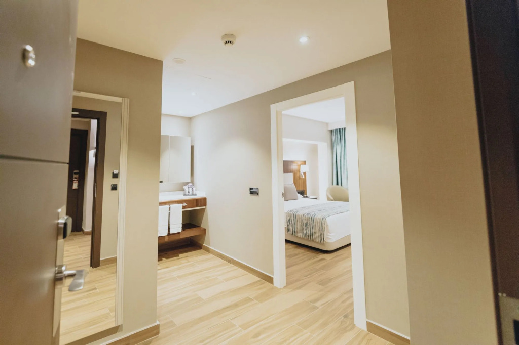 Отель Alanda Marbella Hotel