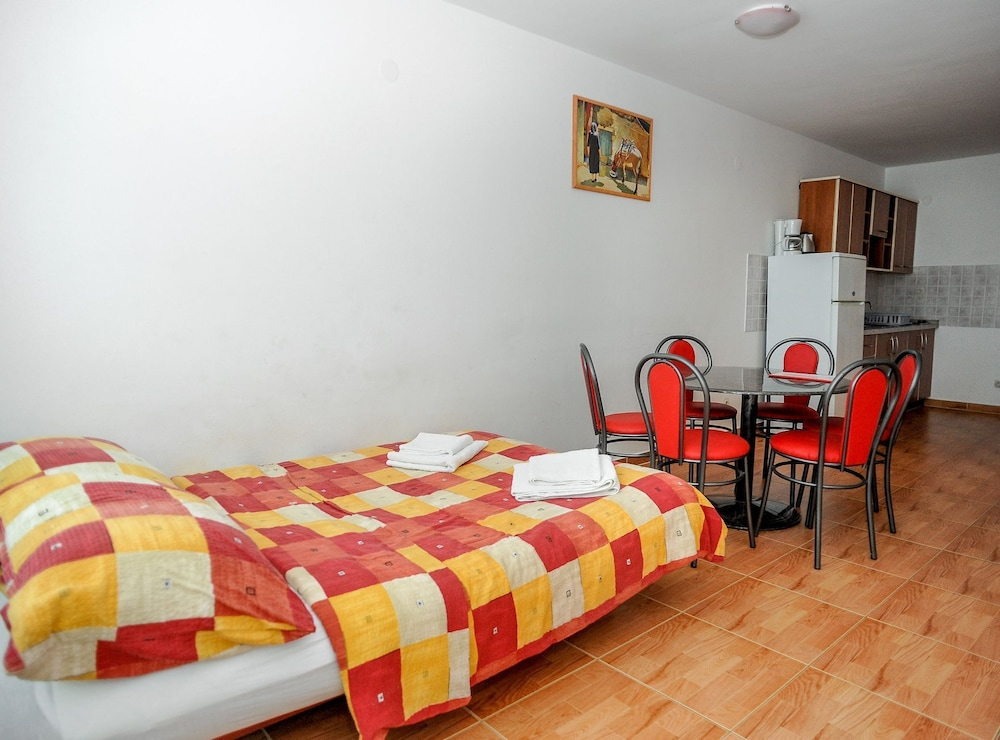 Golden Coast Villa Caska