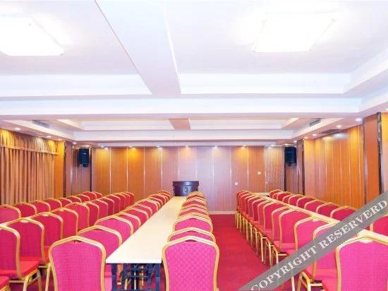 E E Business Hotel