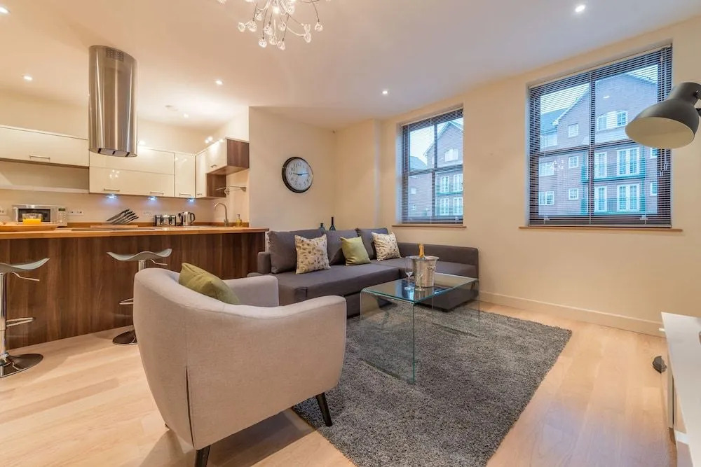Hampden Apartments - The Catherine