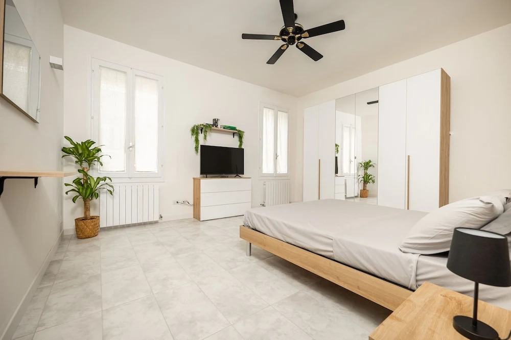 Ca' Pico Netflix, Wi-fi & Parking, Mirandola, IT