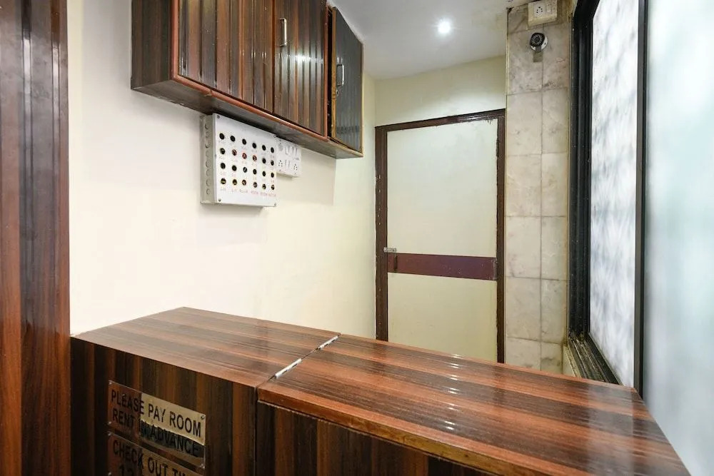 OYO 18799 Hotel Fortune Inn