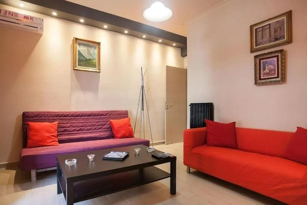 Lovely 4 Double Bed Flat