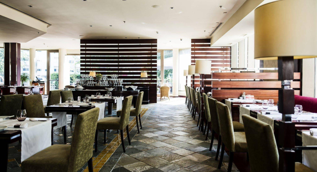 Crowne Plaza Porto by IHG