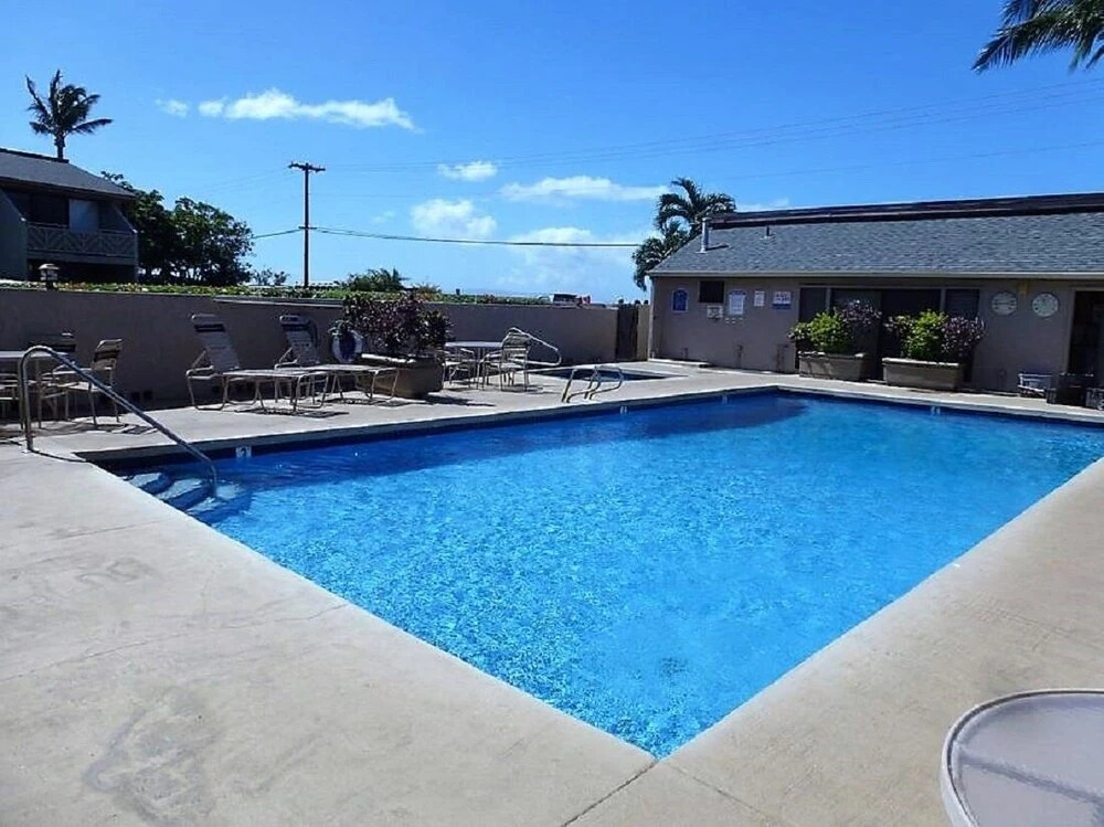 Kihei Holiday 113 2 Bedroom Condo by RedAwning