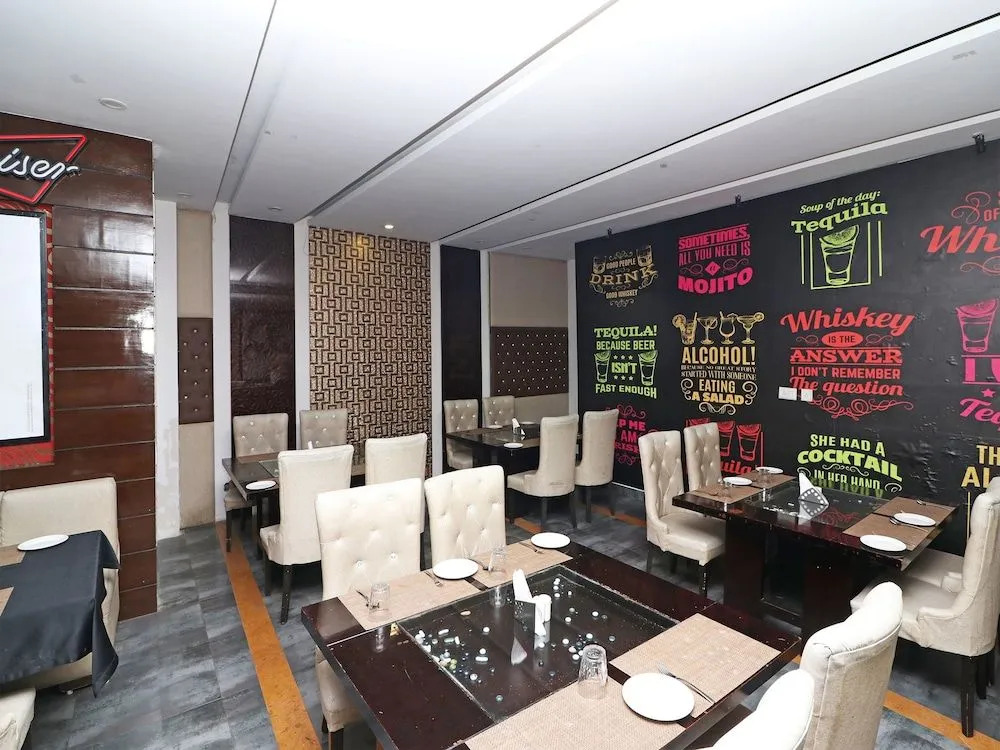 OYO 1574 Hotel Abhinandan