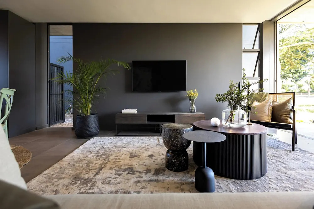 The Woods Luxury Homes - Elaleni Estate