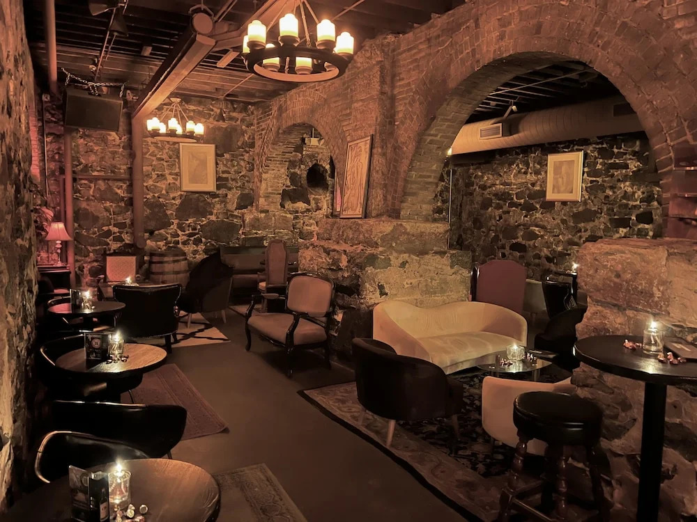 The Oliver Inn | Duluth Hotel Near Canal Park