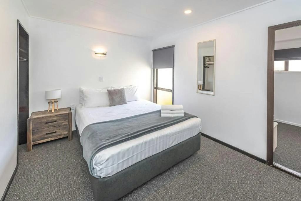 Burwood Manor Motel