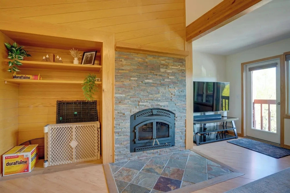 3BR + Loft Family Townhouse w/ Epic Mountain Views