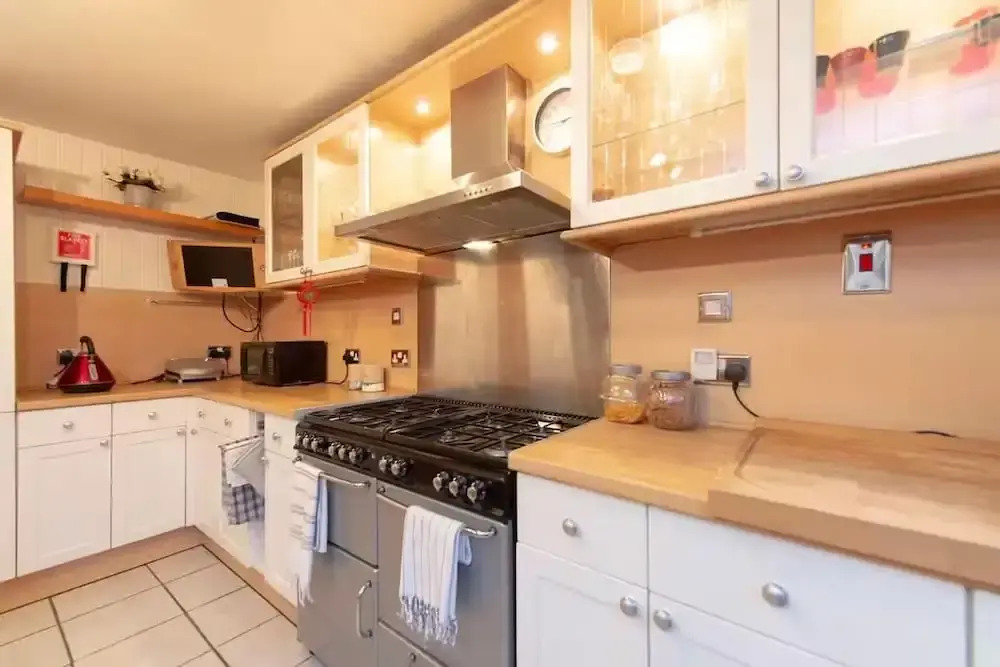 3bedroom Sleeps8 Parking Familyfriendly Nearexcel