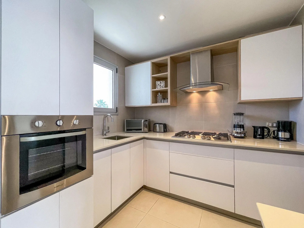 Gorgeous new apartment in Los Corales. G3