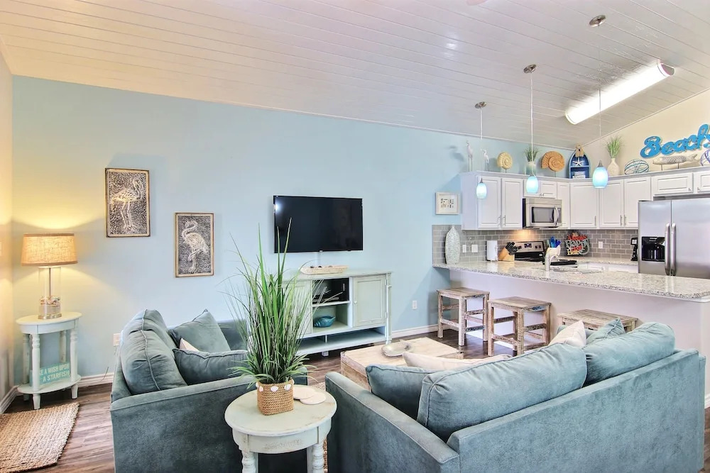 Endless Happy Hour 4Br Condo