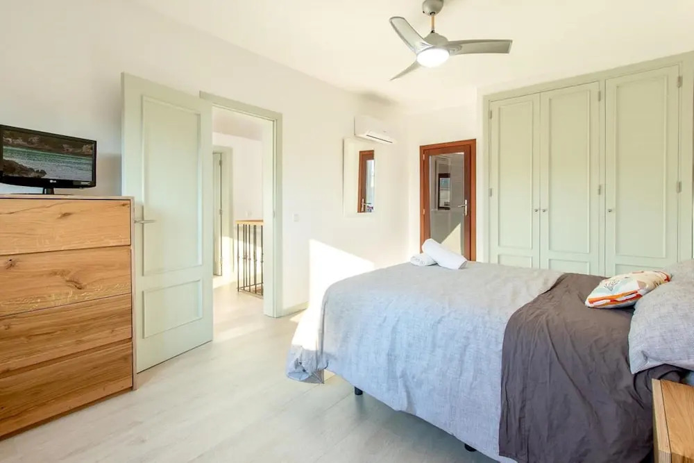 House - 3 Bedrooms with Pool and WiFi - 107616