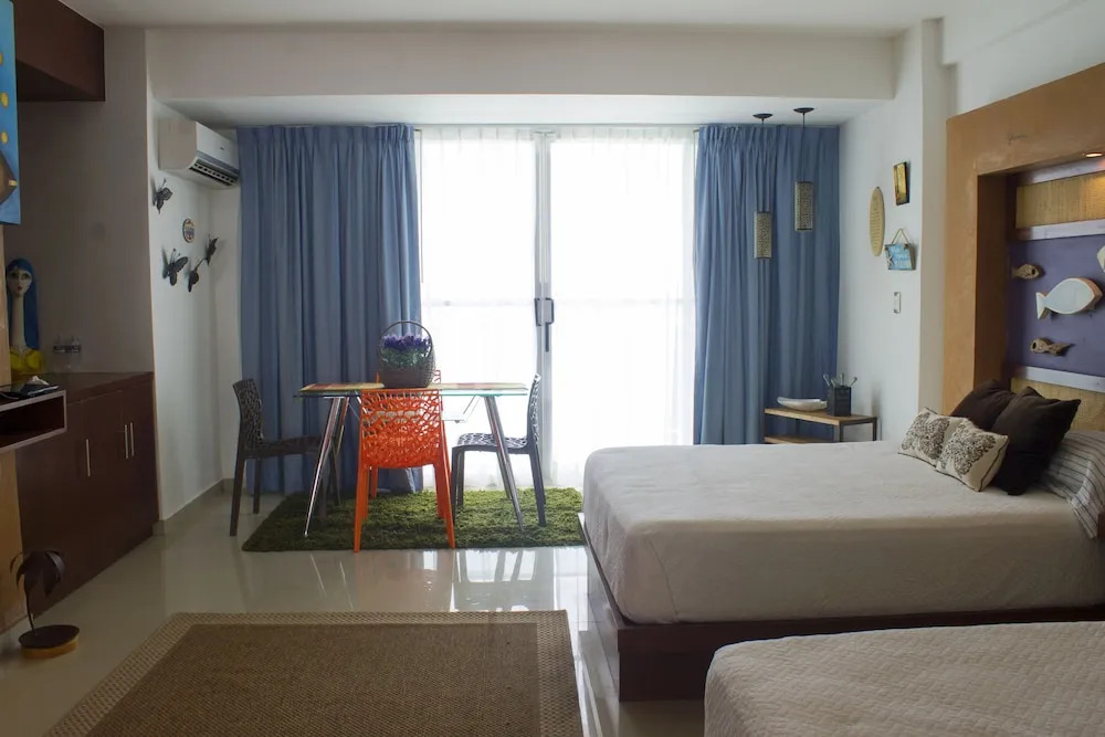 Condominio Girasol Zona Hotelera