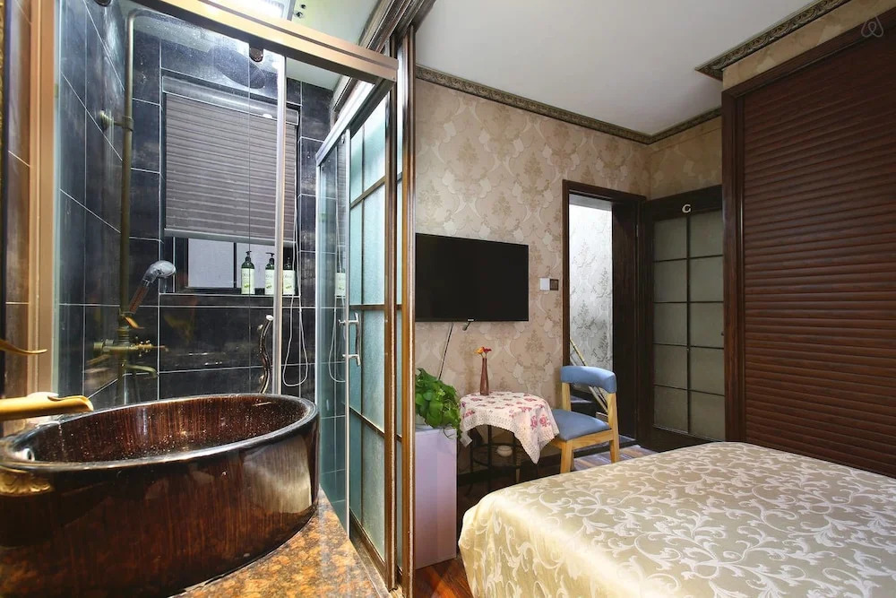 Shanghai Wonderoom Lane house Julu Road