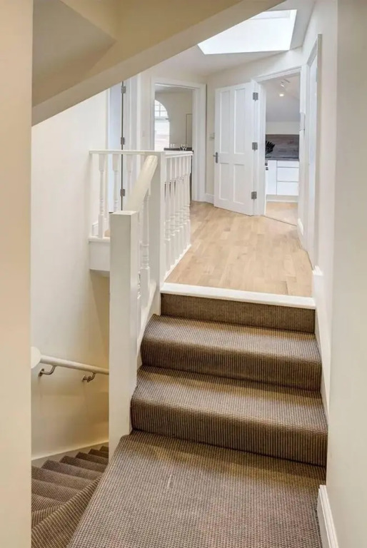 Cosy Two Bedroom Apartment - Flat 59A