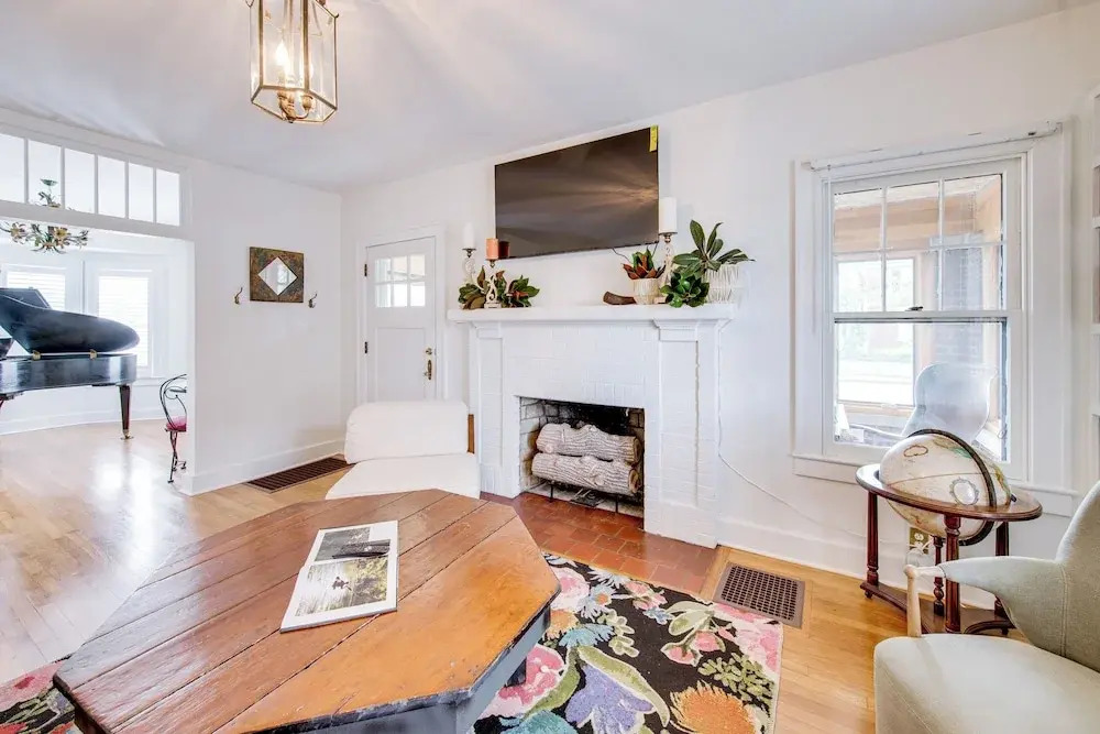 Kentucky Derby Dtwn Lebanon Home w/ Game Room