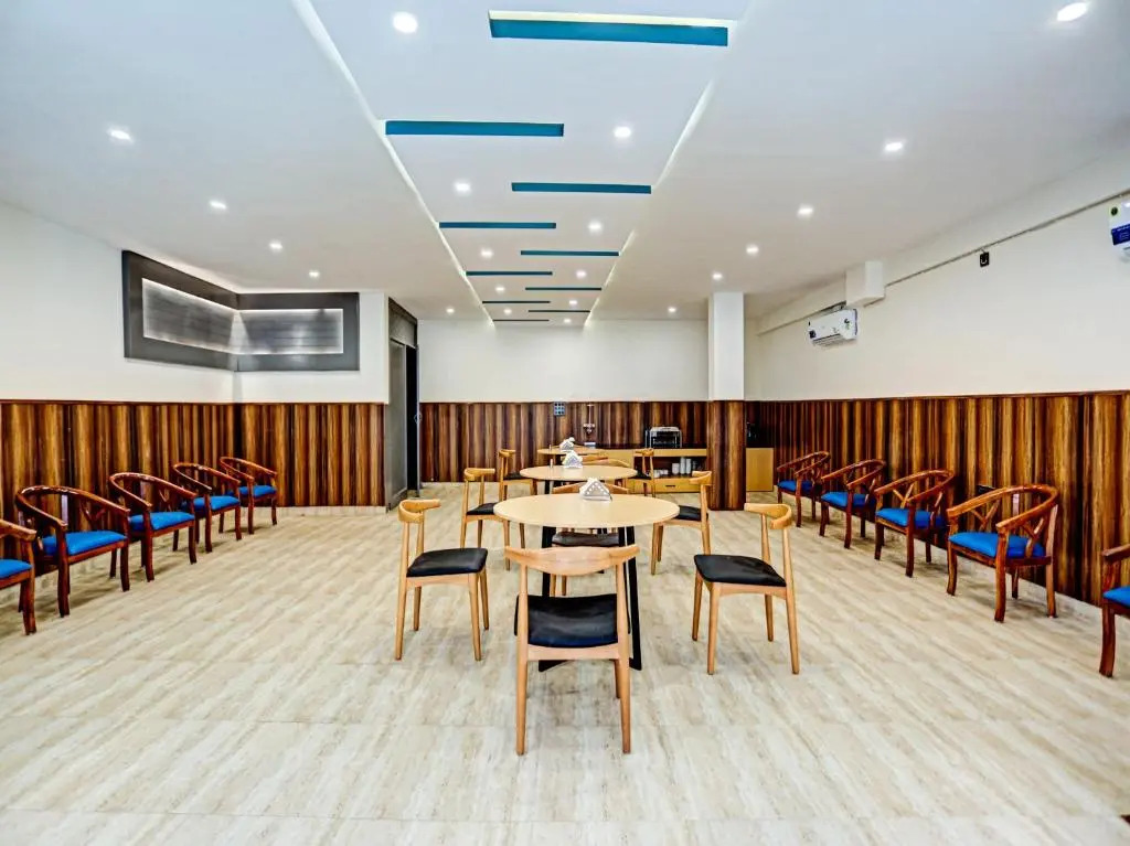 Hotel Noida Grand 58