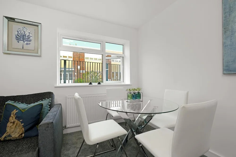 St Martins House Luxury Apts. Ruislip