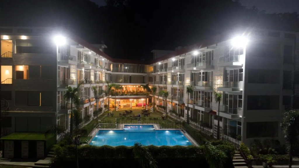 Avenue 18 Resort