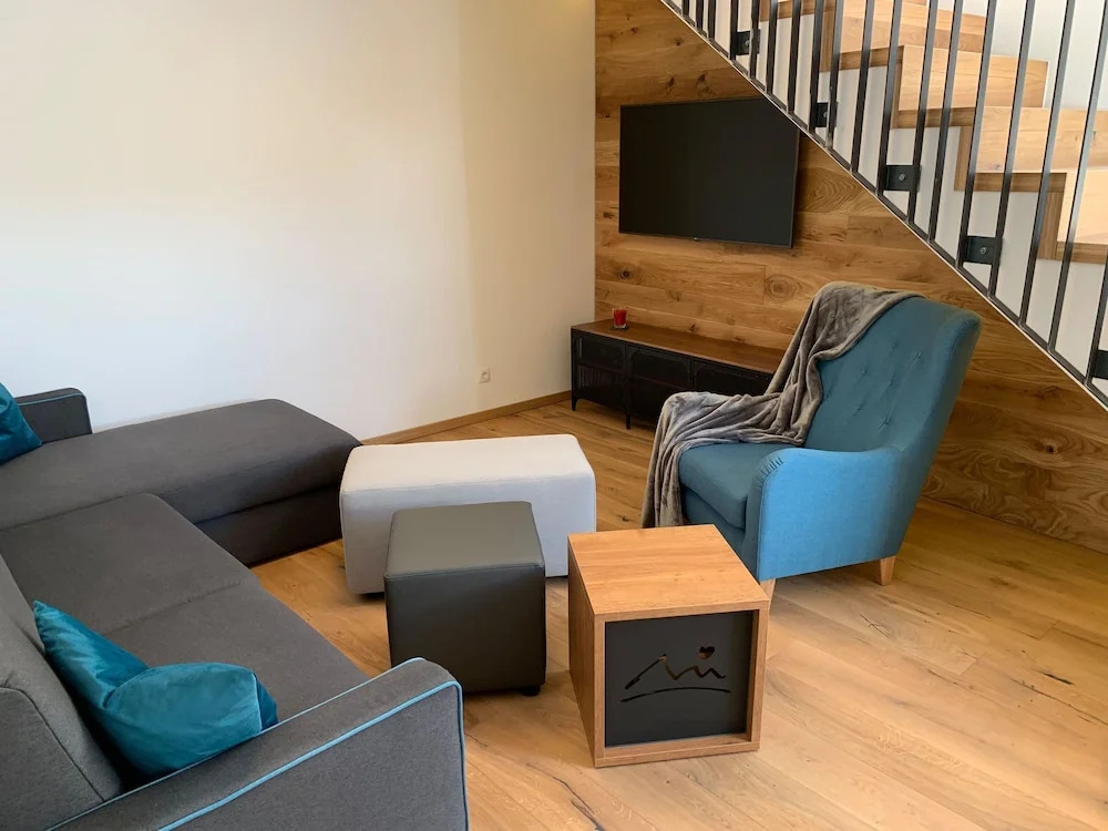 Luxury Apartment With Shared Sauna in Center Mariapfarr