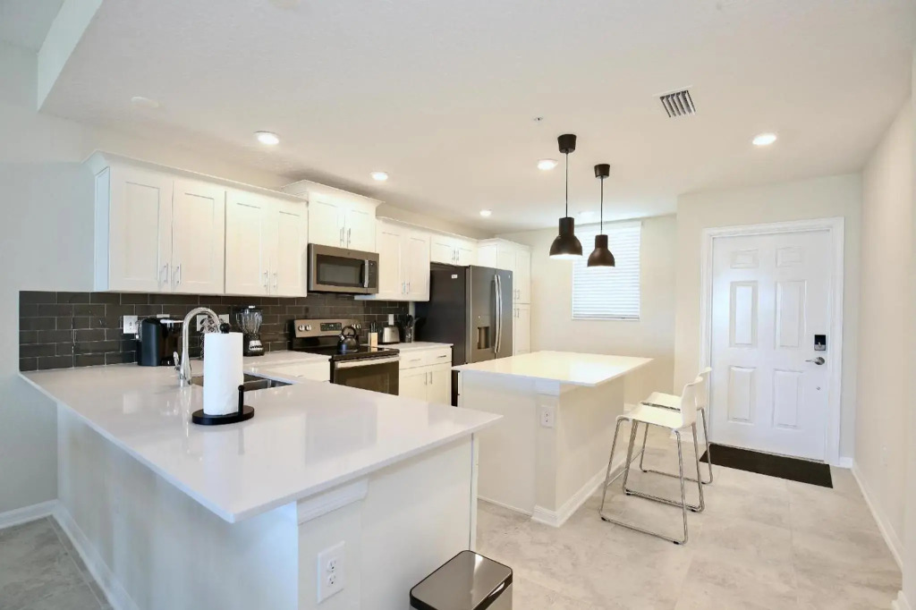 Brand New Apartment In Lux Storey Lake Community 10 Miles To Disney New Listing