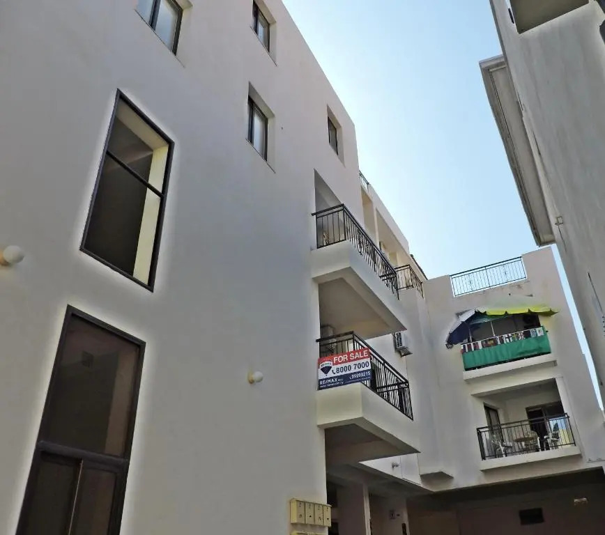 Zambas Court 302