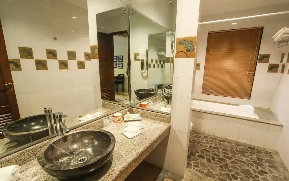 Duta Garden Hotel