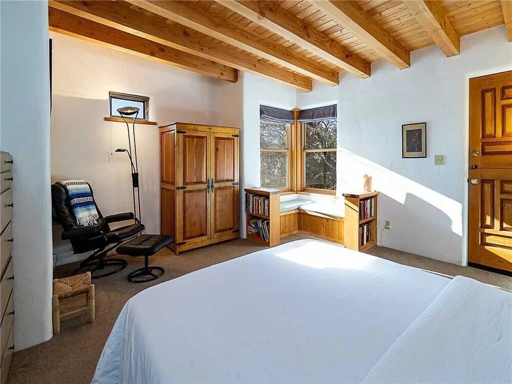 Sun Mountain View, 2 Bedrooms, Fireplace, Balcony, Sleeps 6