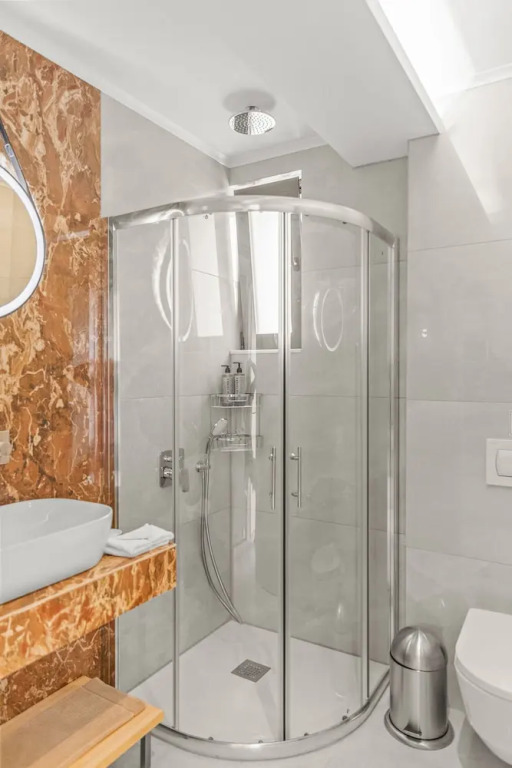 KOUROS STONE SUITES