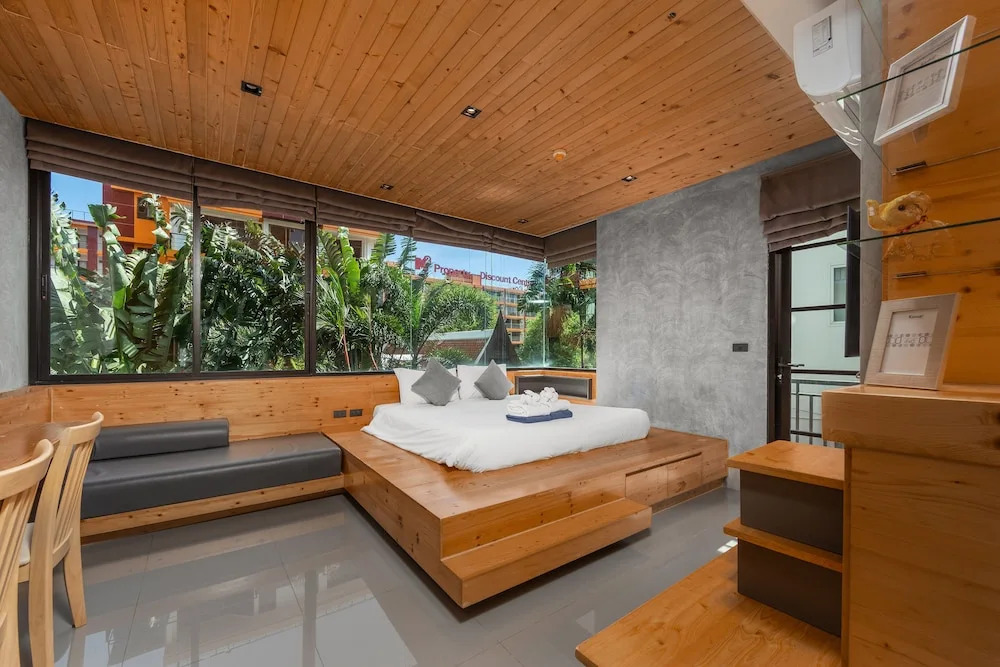 Studio at Relife by TropicLook