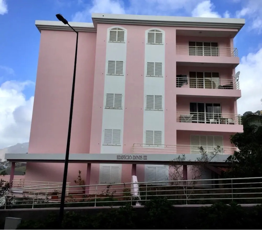 Cipi Palace Dinis