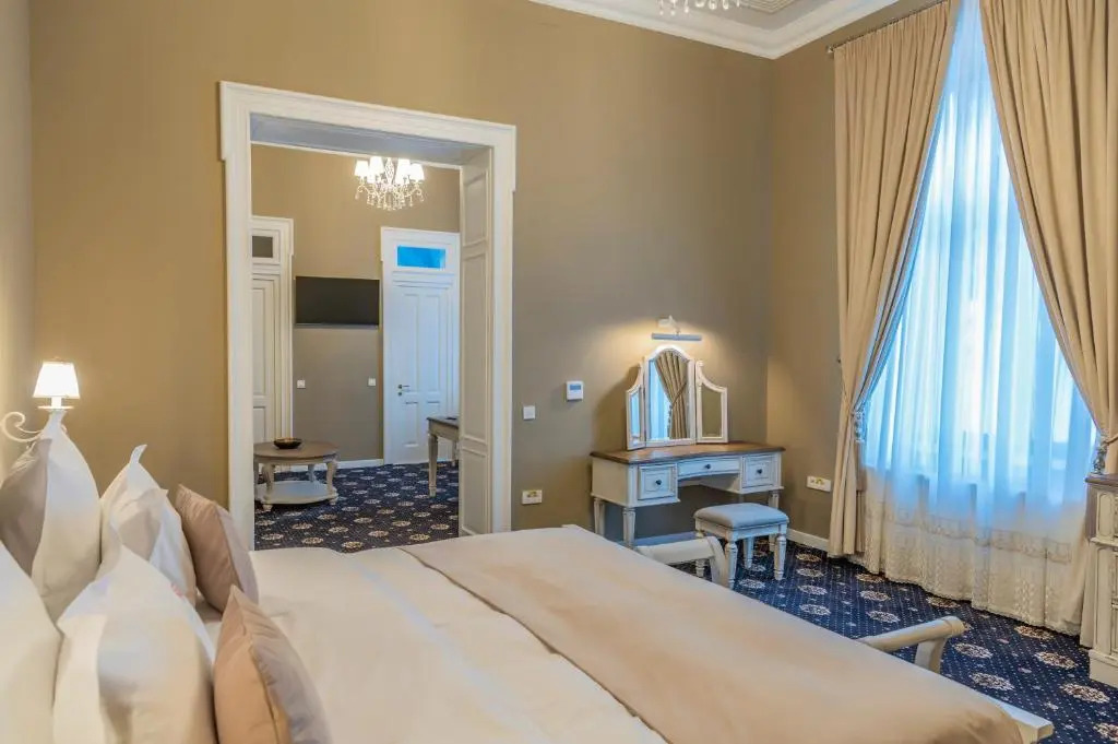 Sir Luxury Boutique Hotel