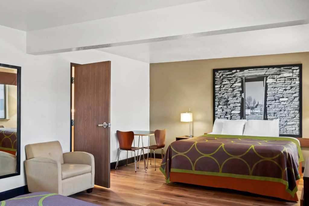 Super 8 by Wyndham Santa Rosa