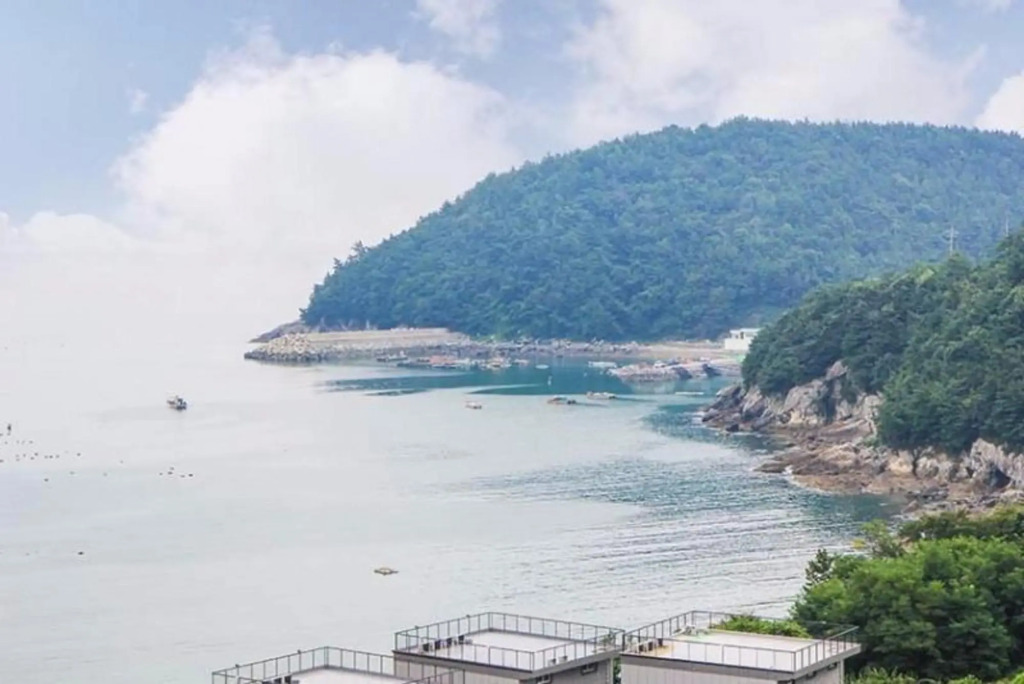 Yeosu Hayanjeongwon Pension