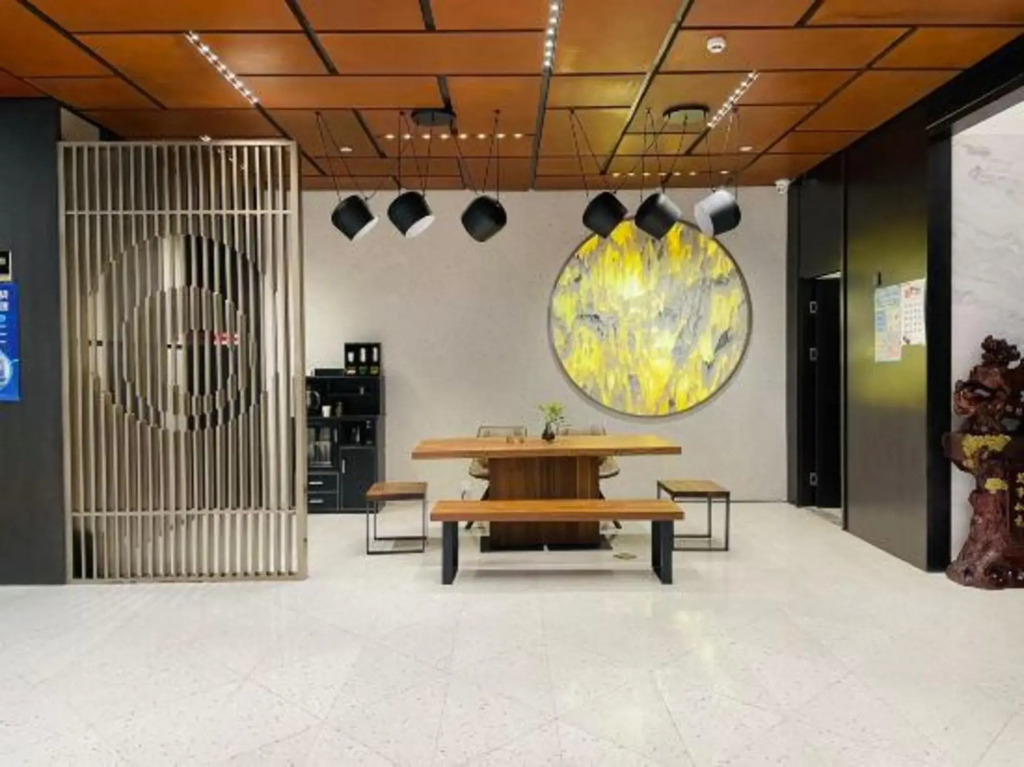Yunhui Hotel