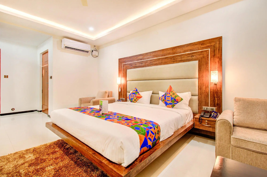 FabHotel Ivory Pearl - Nr Sony Signal