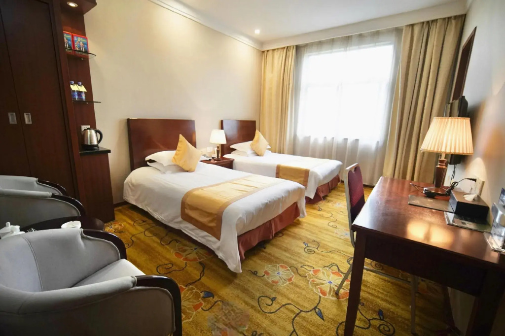 Huada Hotel