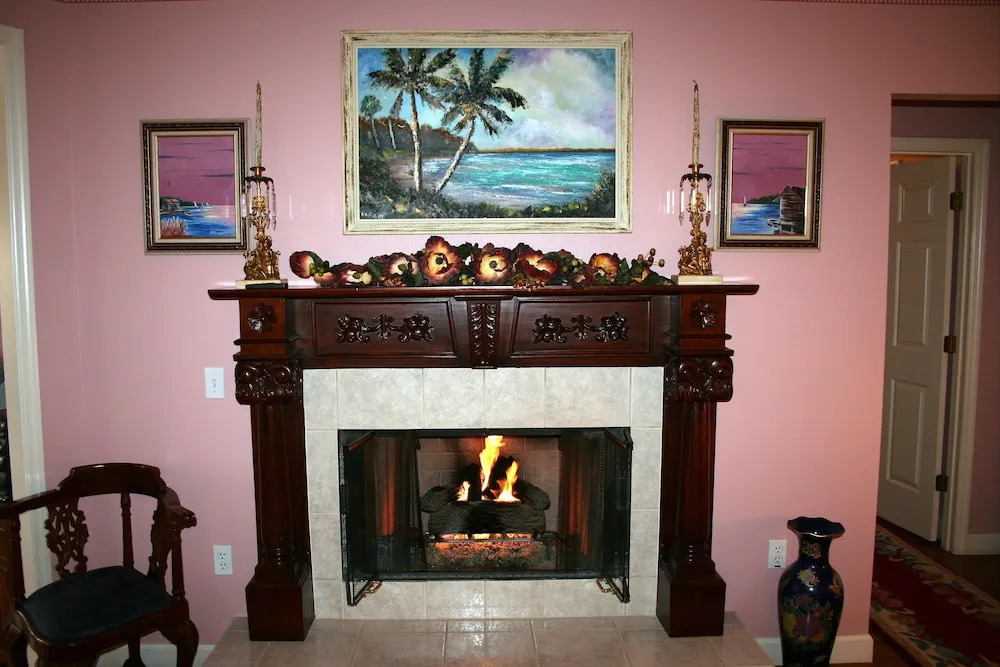 Heron Cay Lakeview Bed & Breakfast