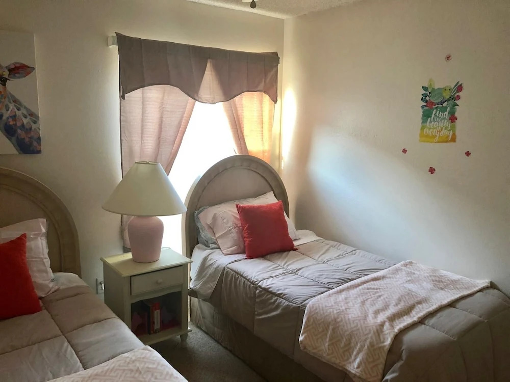 Four Bedroom Pool Home - 1513 IOT - Vusa