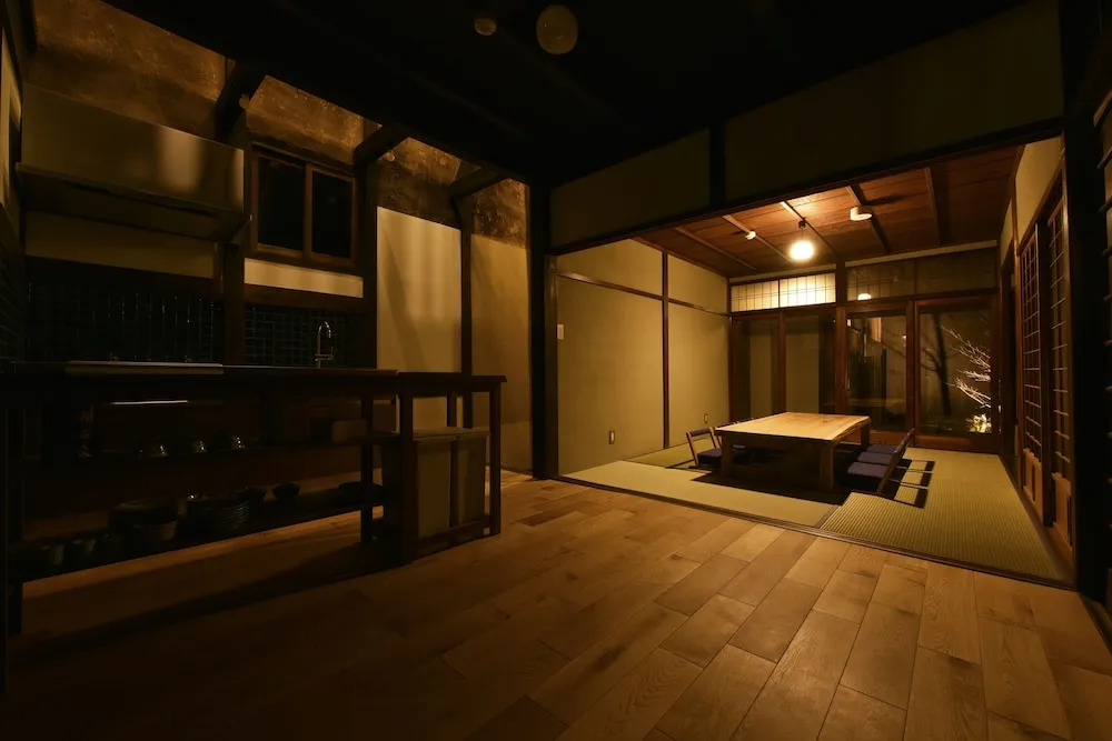 Kuraya Nishimatsuya-cho
