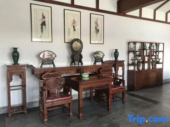 Zhongwei No. 1 Courtyard Hotel (Shapotou Area)