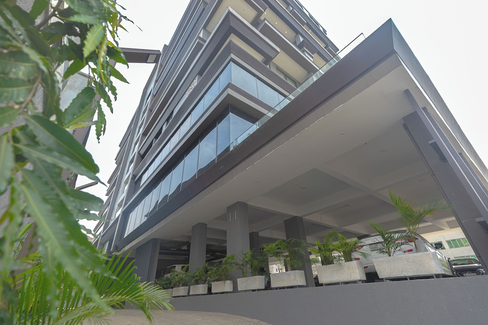 Sky View Condo at Bravia