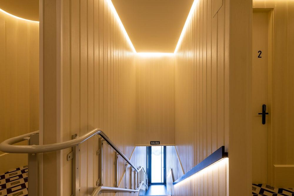 BILBAO METROPOLITAN by STAYNN APARTMENTS