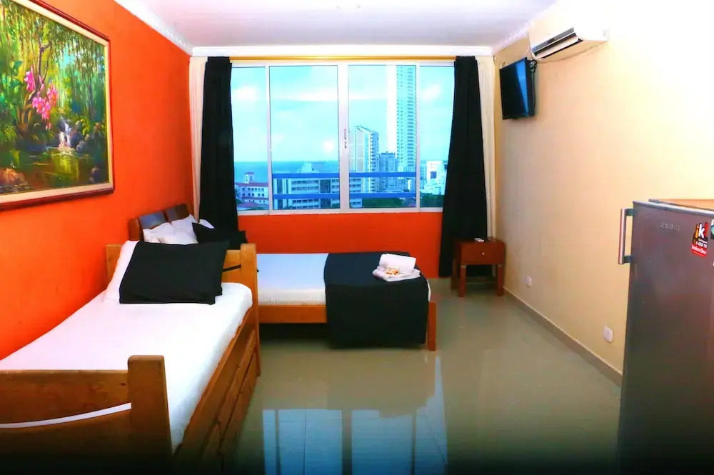 E11C Estudio en Cartagena frente al mar