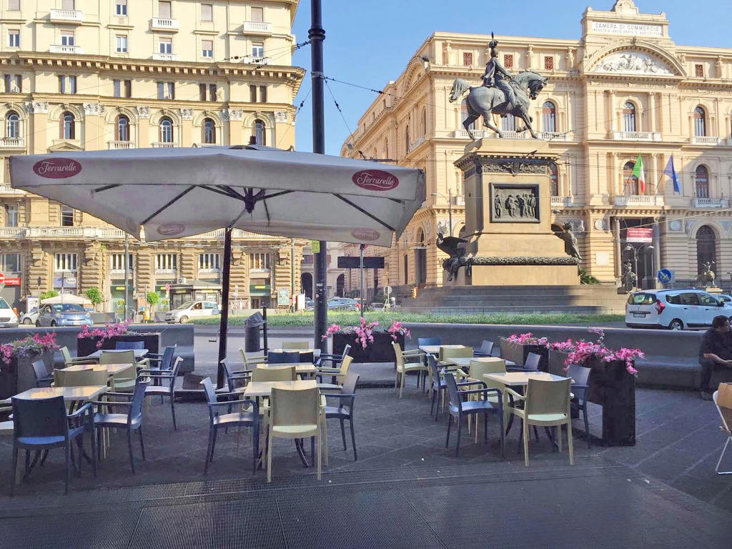 Be Italian Flat Piazza Bovio 22