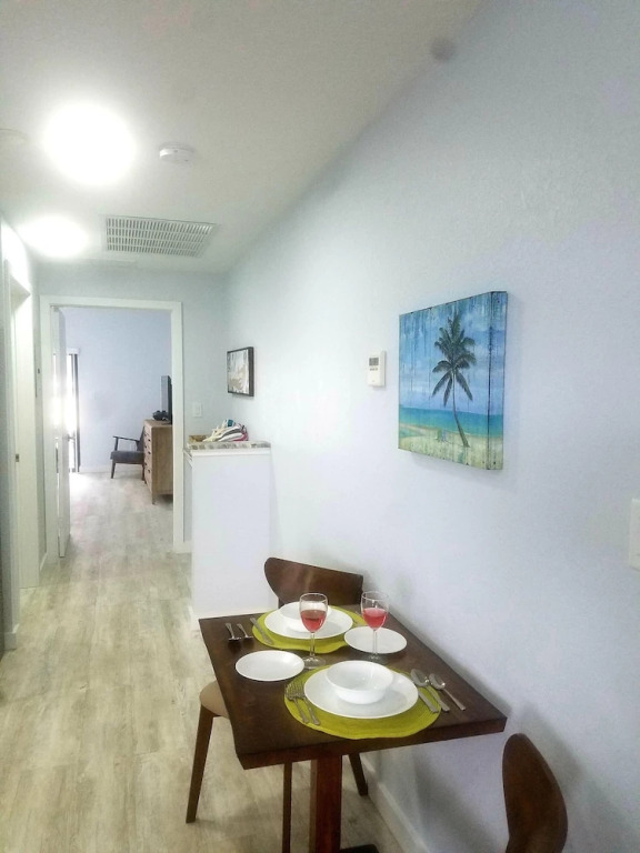 Vistalmar Queen Deluxe - One Bedroom Apartment