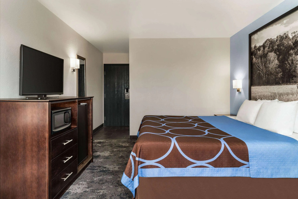 Super 8 by Wyndham Columbus Edinburgh