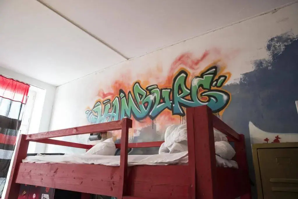instant Sleep Backpacker Hostel